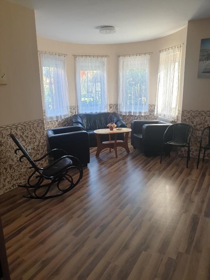 Anda Vendeghaz Hotel Harkany Bagian luar foto