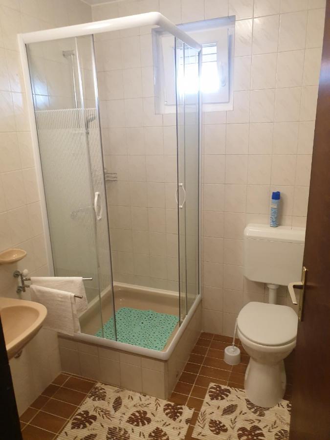 Anda Vendeghaz Hotel Harkany Bagian luar foto