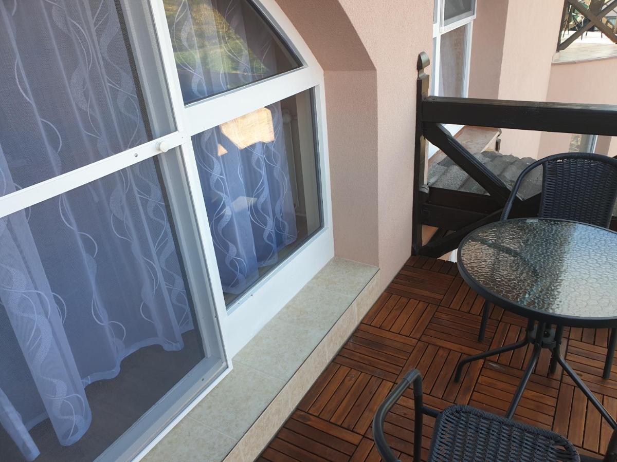 Anda Vendeghaz Hotel Harkany Bagian luar foto