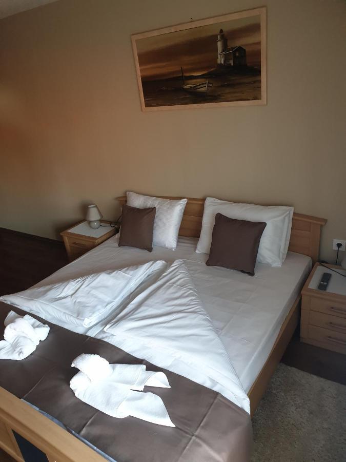Anda Vendeghaz Hotel Harkany Bagian luar foto